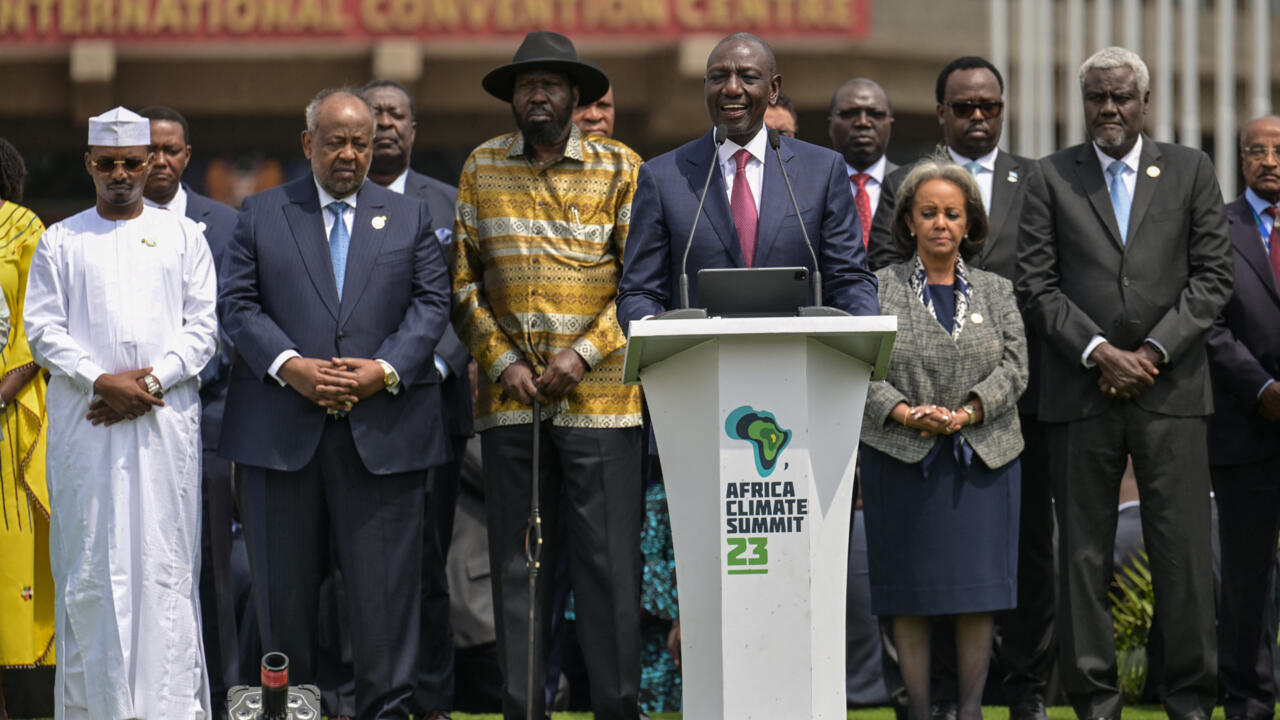 President Wlliam Ruto of Kenya, Chair of CAHOSCC and other African leaders read the Nairobi Declaration at the close of the ACS23 in Nairobi